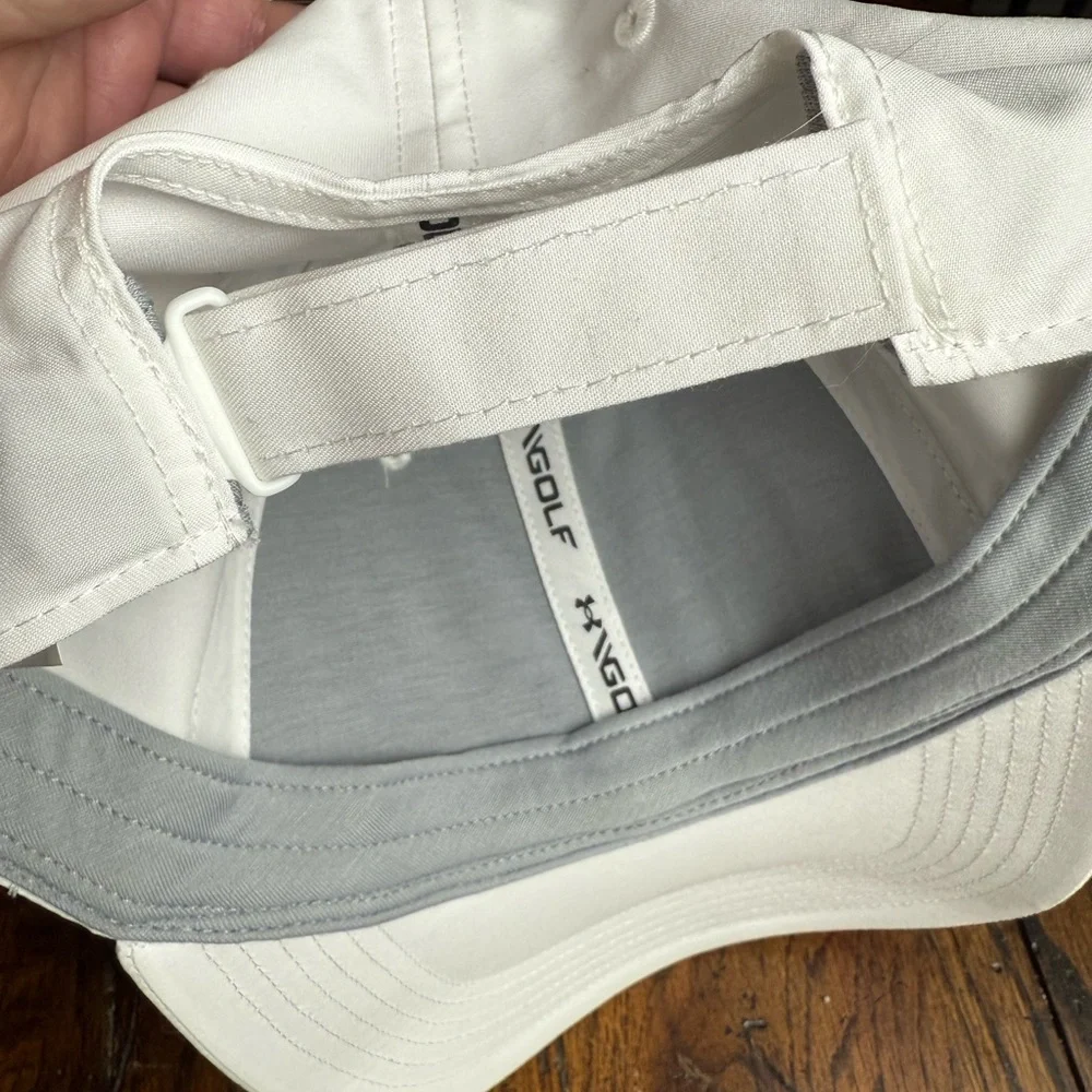 Under Armour Cream Cap with‎ Dark Blue Logo